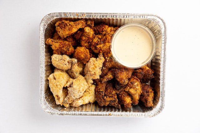 The Secret to Crispy Chicken Wings: Tips from Super Bowl Snack Masters