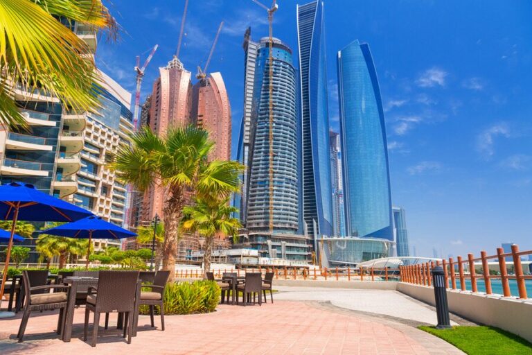 Milestones and Triumphs: Unprecedented Achievements Define the UAE Real Estate Sector in 2023
