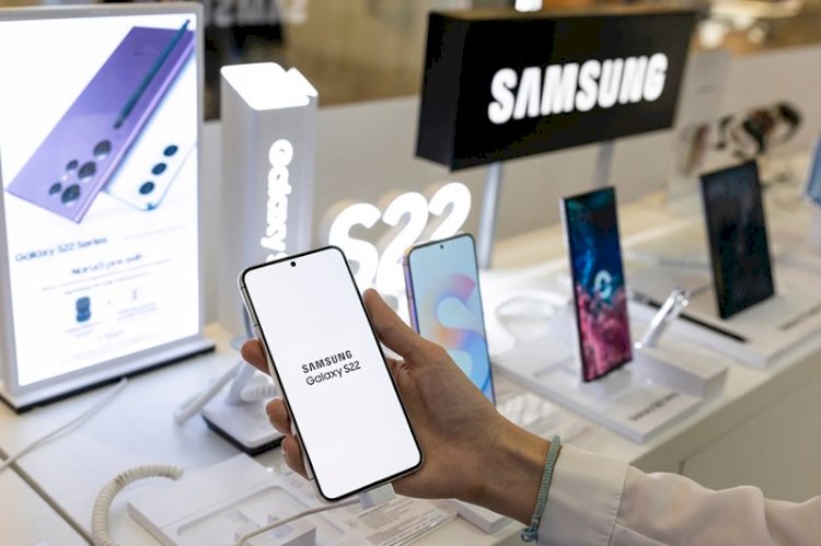 Samsung Turns to AI to Revitalize Stagnant Smartphone Market