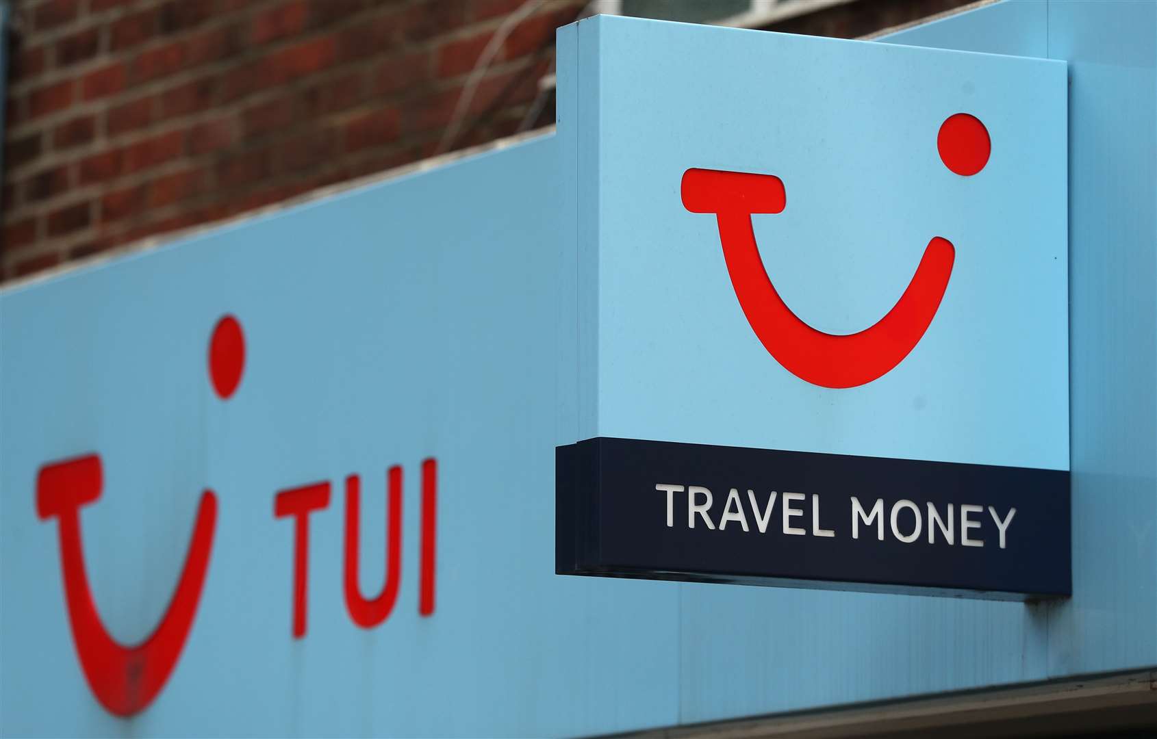 Strategic Shift: Tui Board Recommends Delisting from London Stock Exchange