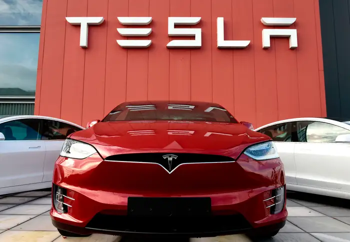 Tesla Tech Hiccup: 200K Cars Recalled for Rearview Glitch