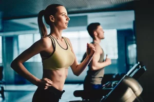 Women's greater health benefits from regular exercise