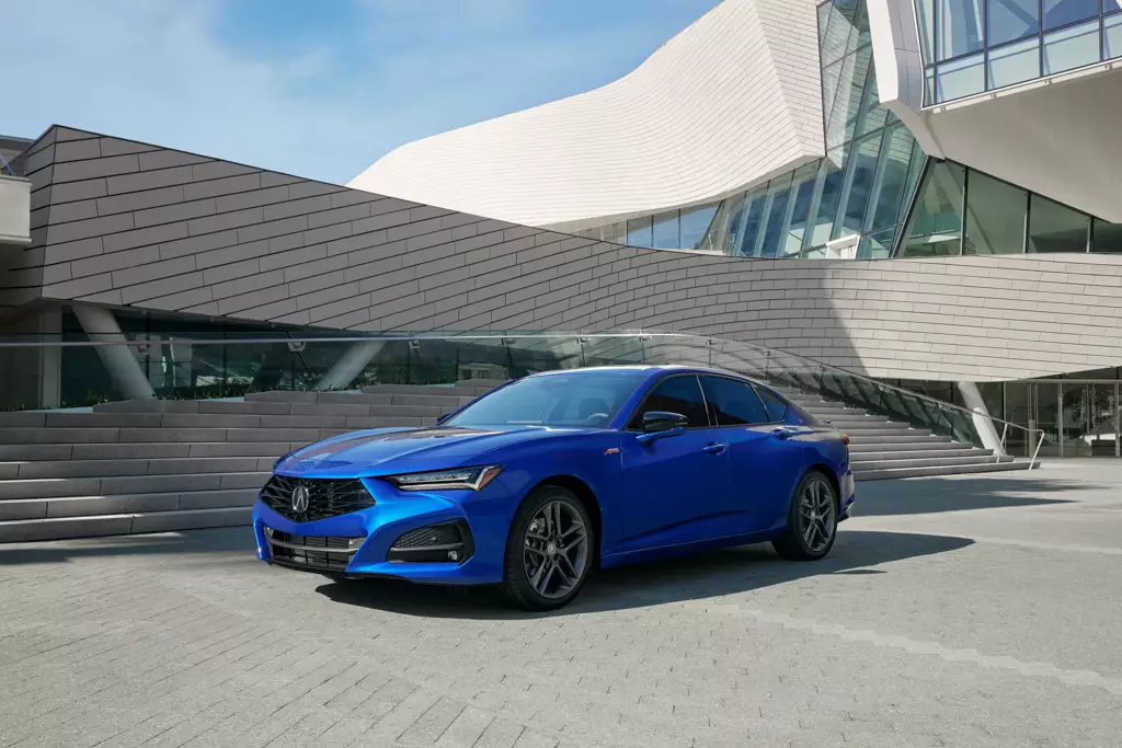 Decoding Luxury: 2024 Acura TLX Pricing & Features