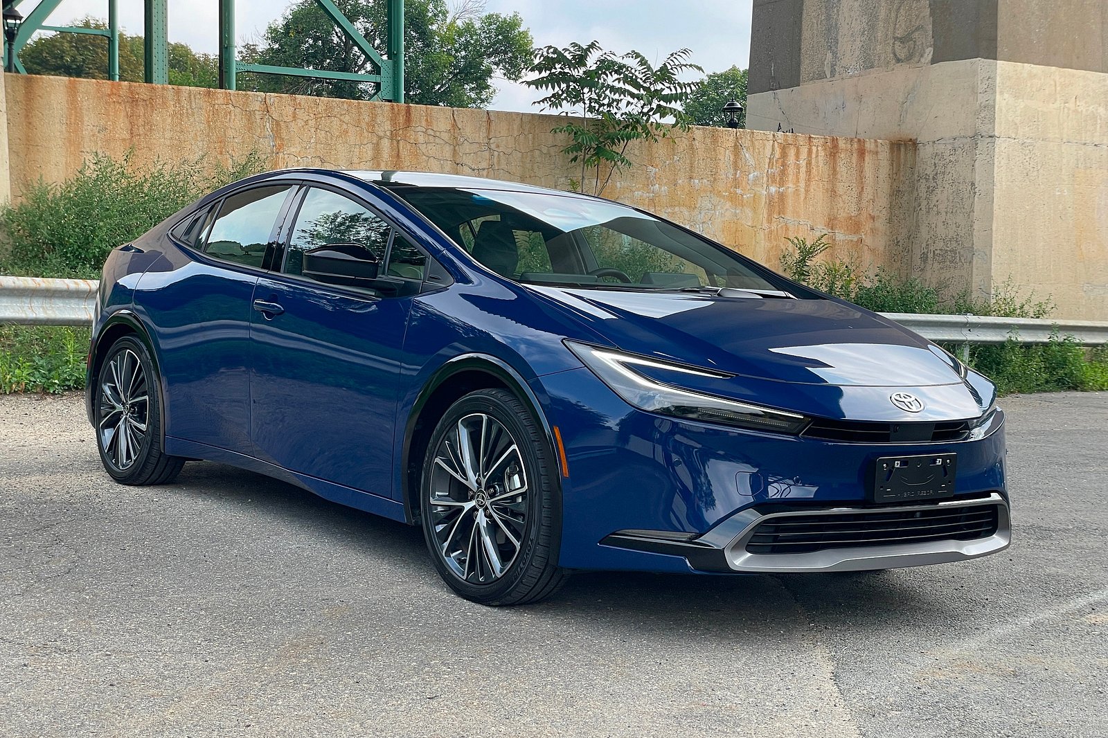 Ahead of the Curve: What to Expect from the 2024 Toyota Prius