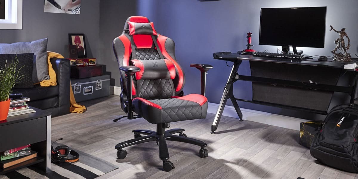 Gaming Chair with Built-in Speakers