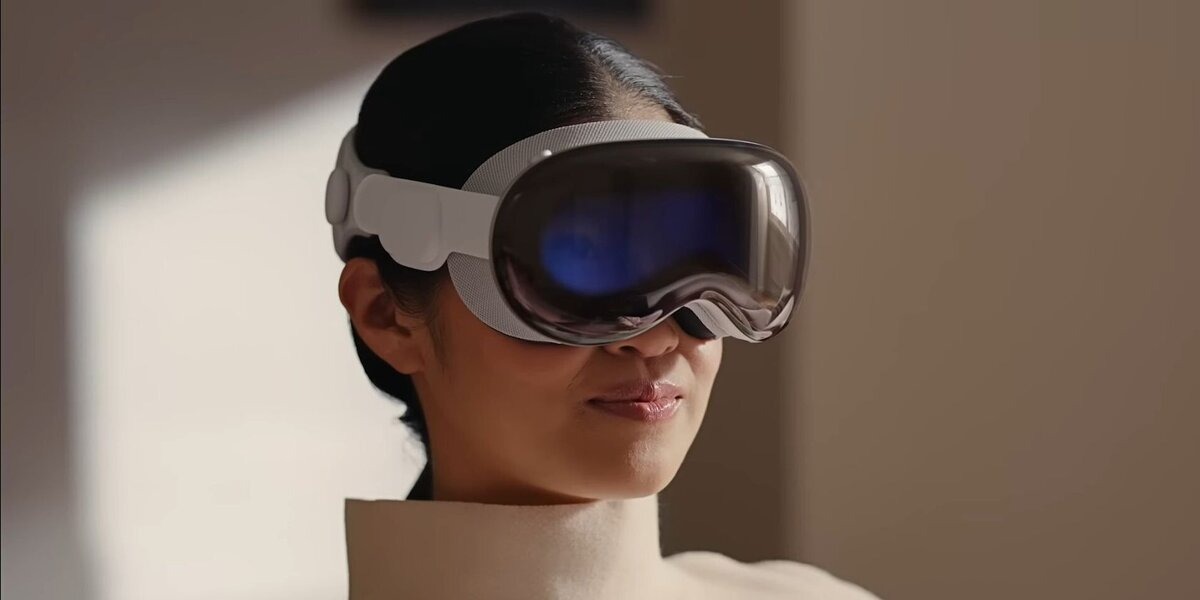 Immersive Virtual Reality Headset