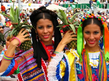 Dive into Mexi Pop Vibrant Tours Mexico’s Cultural