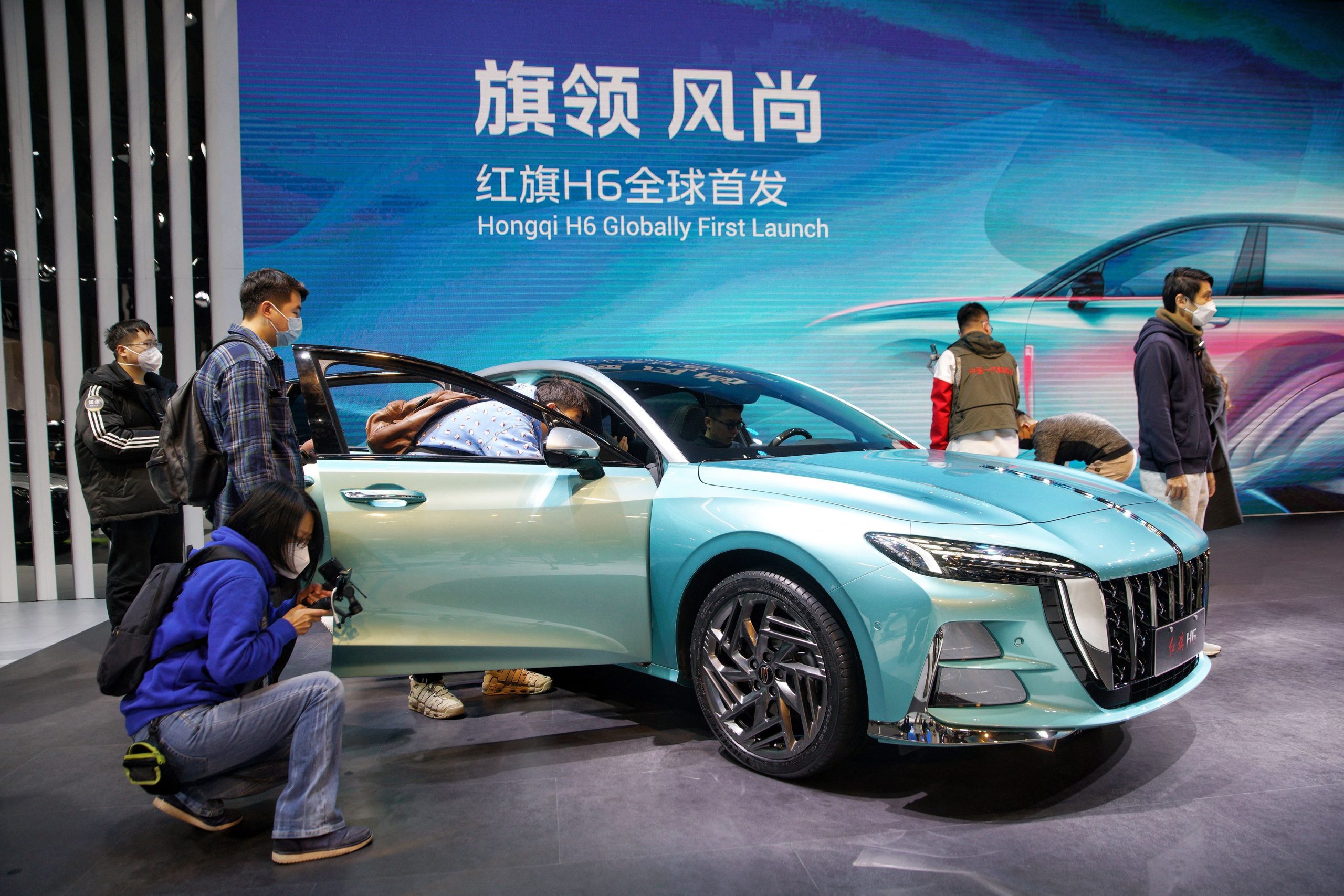 China’s Automotive Evolution: Foreign Auto Groups Embrace Local Tech