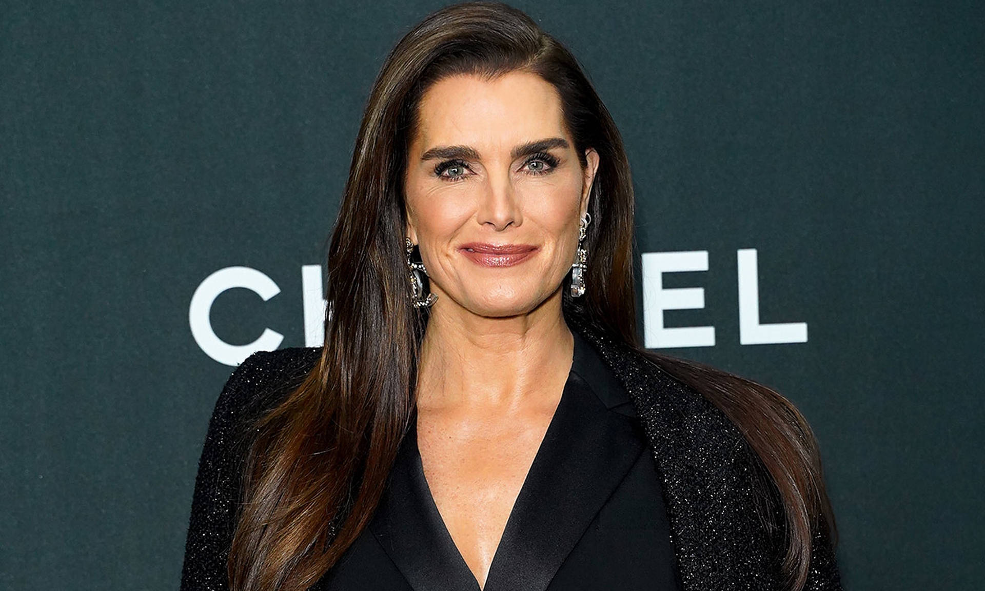 Brooke Shields Launches Commence: A Hair Care Line for Women Over 40