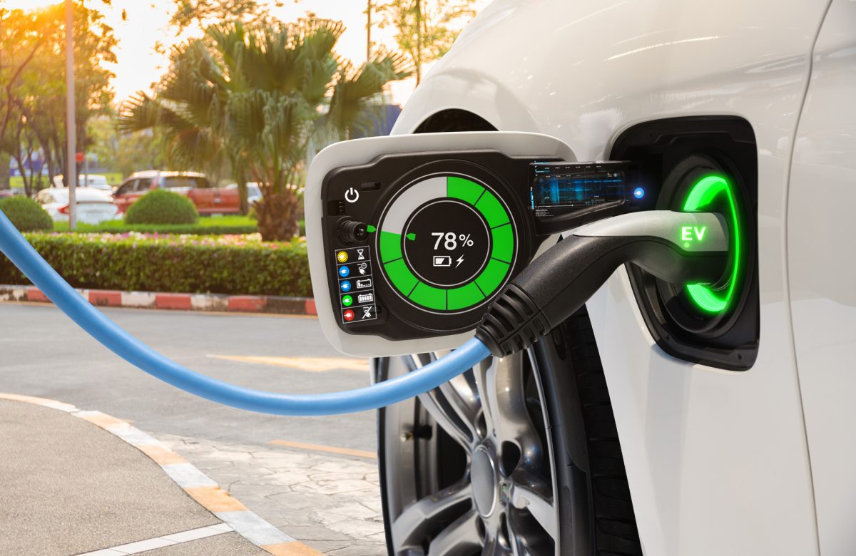 Electric Vehicles: Exploring the Pros and Cons of Going Electric